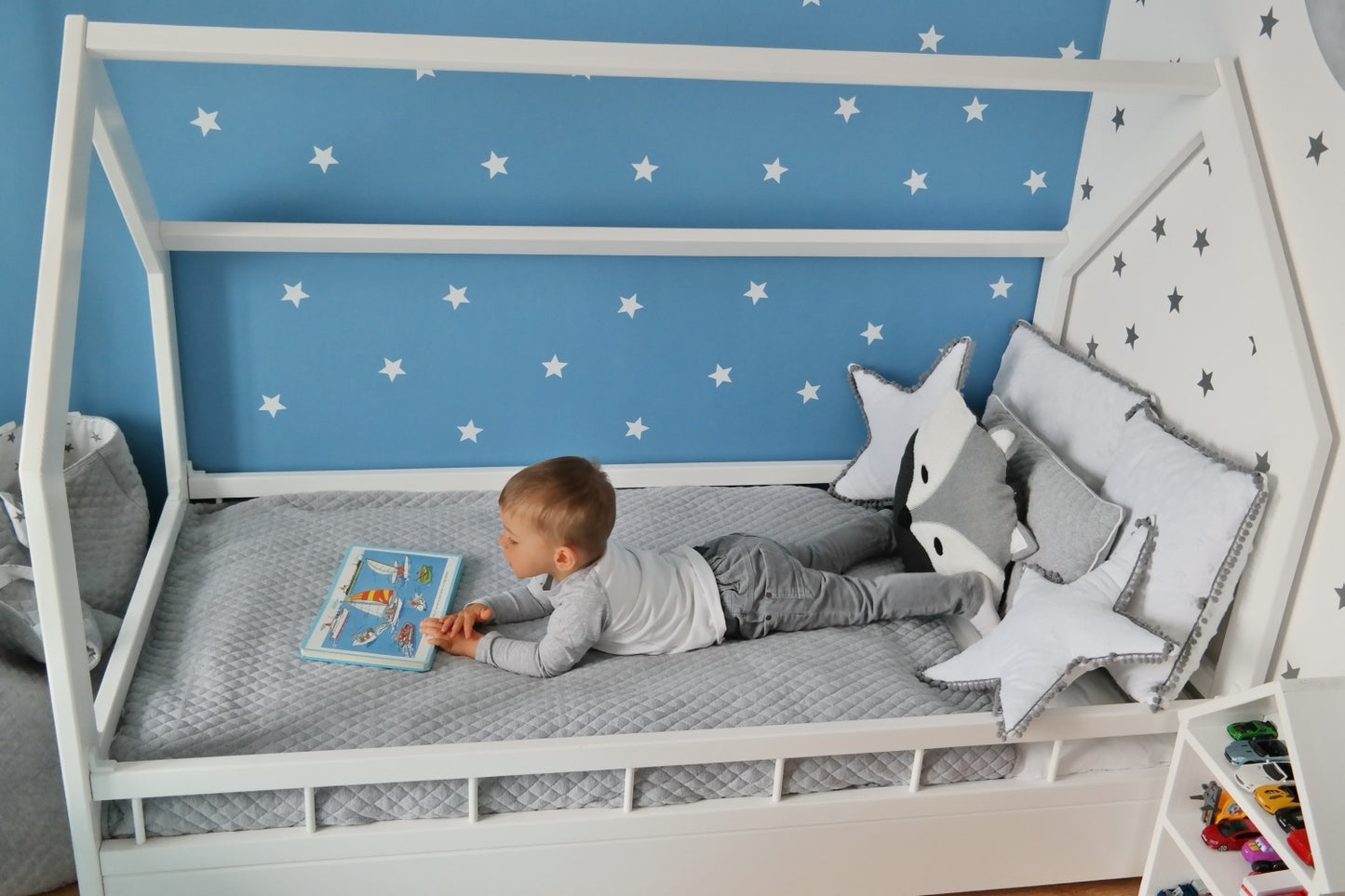 Velinda Scandinavian Kids Bed - Pine Wood, 120cm Height - Play & Sleep - Fits 80x160cm Mattress