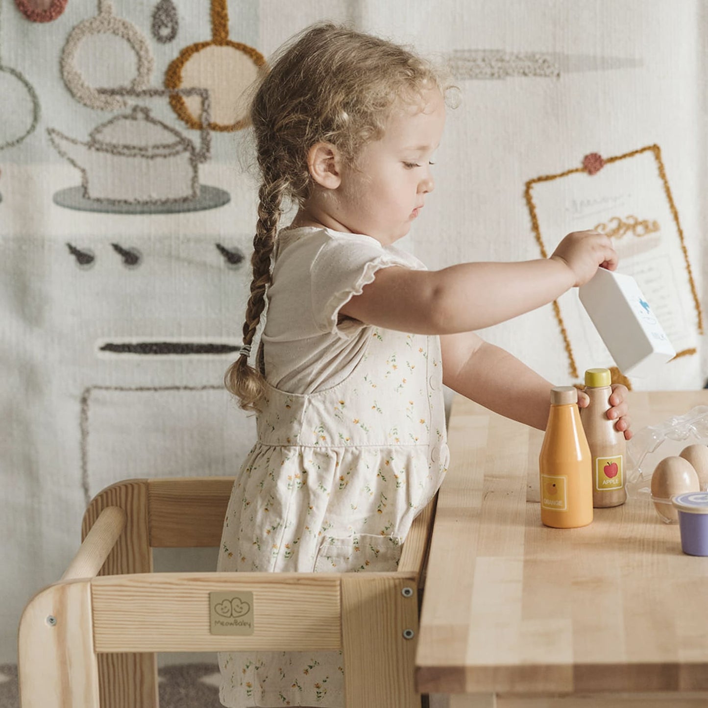 Wooden Kitchen Helper, Natural